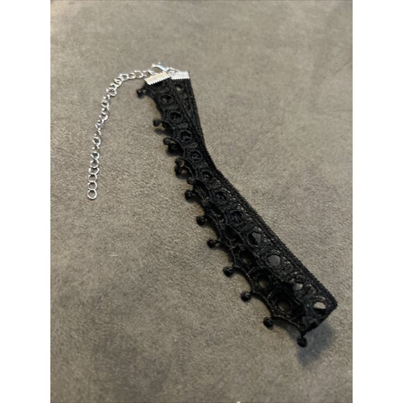 Black Daisy Leaf Cloth Choker Drop Black Necklace W/adjustable Clasp Silver - Picture 4 of 6